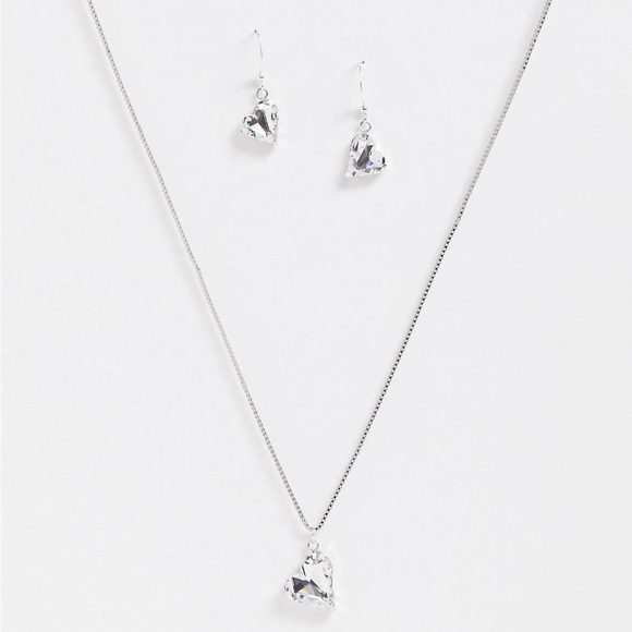 Swarovski crystal sweetheart necklace and earrings set - Picture 3 of 4